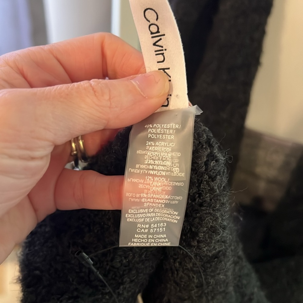 Calvin Klein Scarf - Picture 5 of 5